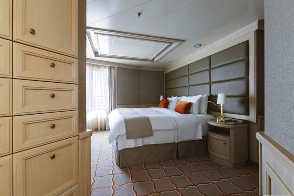 Silversea SP Grand Suite 1 ©Silversea Cruises Ltd.jpg